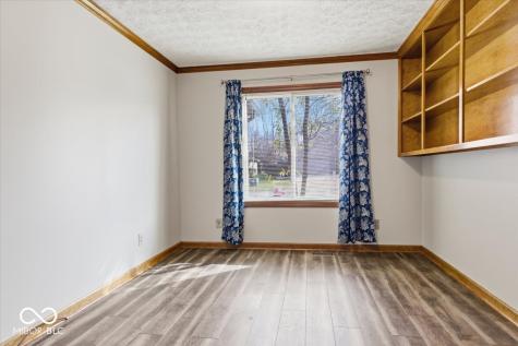 636 Bakeway Circle Indianapolis IN 46231