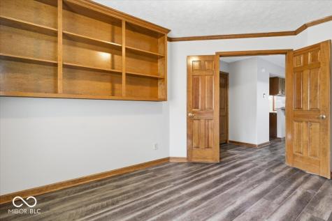 636 Bakeway Circle Indianapolis IN 46231