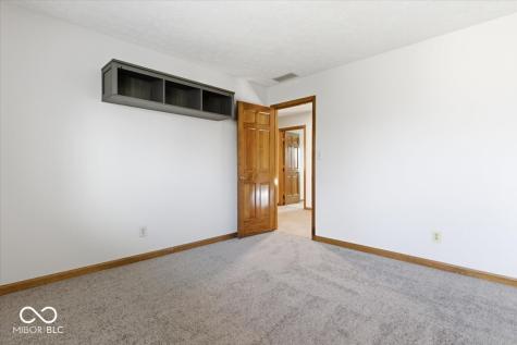 636 Bakeway Circle Indianapolis IN 46231