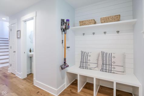 10472 Lower Garden Way Zionsville IN 46077