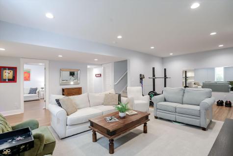 10472 Lower Garden Way Zionsville IN 46077