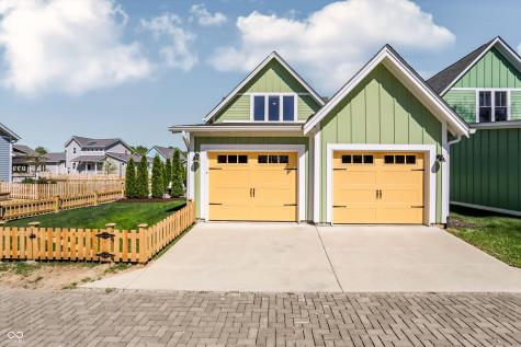 10472 Lower Garden Way Zionsville IN 46077