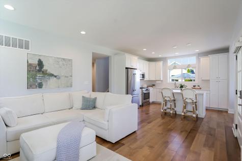 10472 Lower Garden Way Zionsville IN 46077