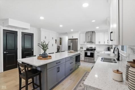 9130 Kenwood Drive Indianapolis IN 46260