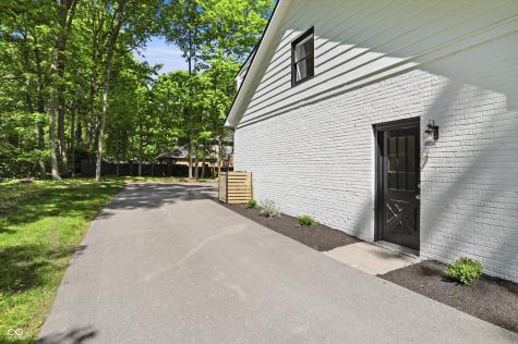 9130 Kenwood Drive Indianapolis IN 46260