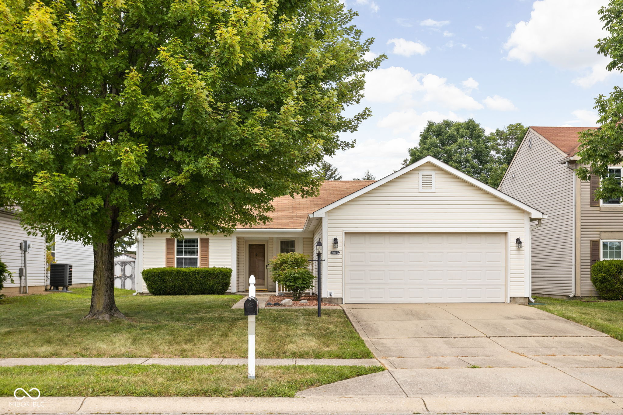 3914 Rosefinch Circle Indianapolis IN 46228
