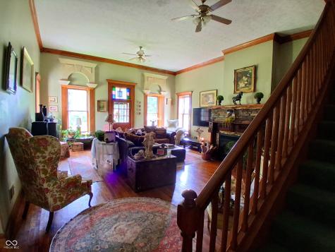 1022 E 600 S Franklin IN 46131