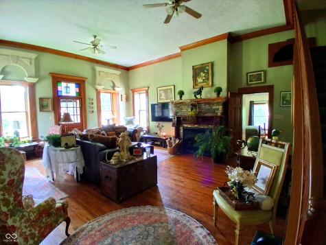 1022 E 600 S Franklin IN 46131