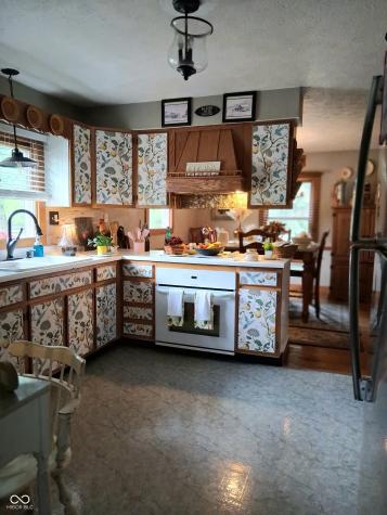 1022 E 600 S Franklin IN 46131
