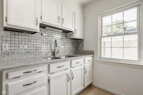 6140 Rosslyn Avenue Indianapolis IN 46220