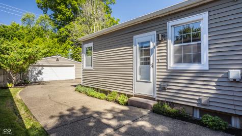 6140 Rosslyn Avenue Indianapolis IN 46220