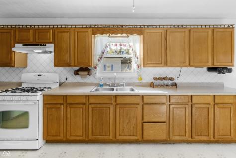 1620 Jonesville Road Columbus IN 47201