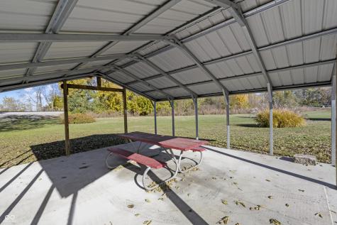 1620 Jonesville Road Columbus IN 47201