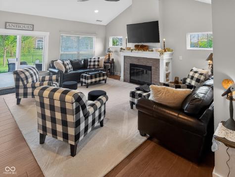 1069 Forest Glen Drive Greenfield IN 46140