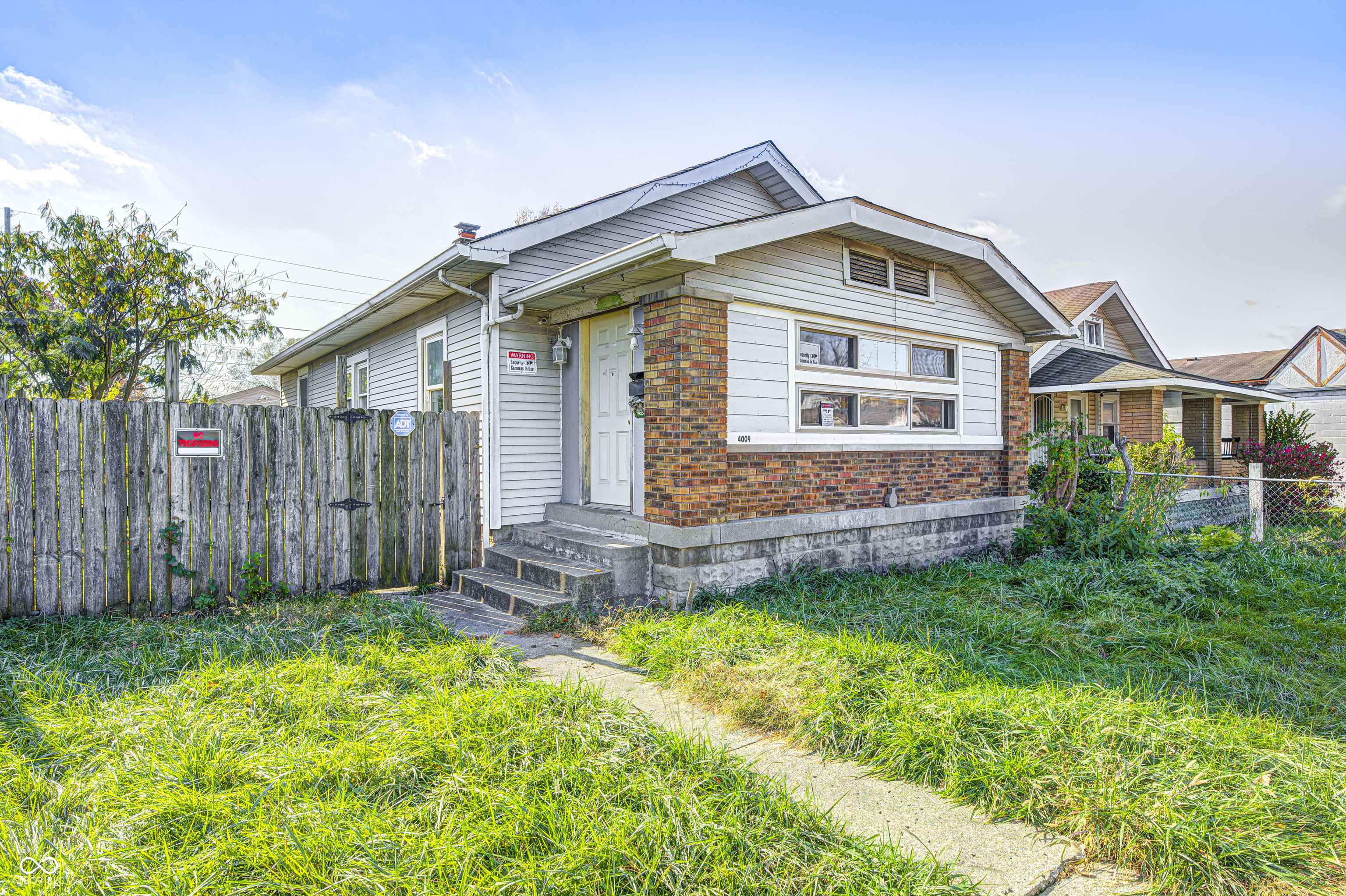 4009 E 10th Street Indianapolis IN 46201