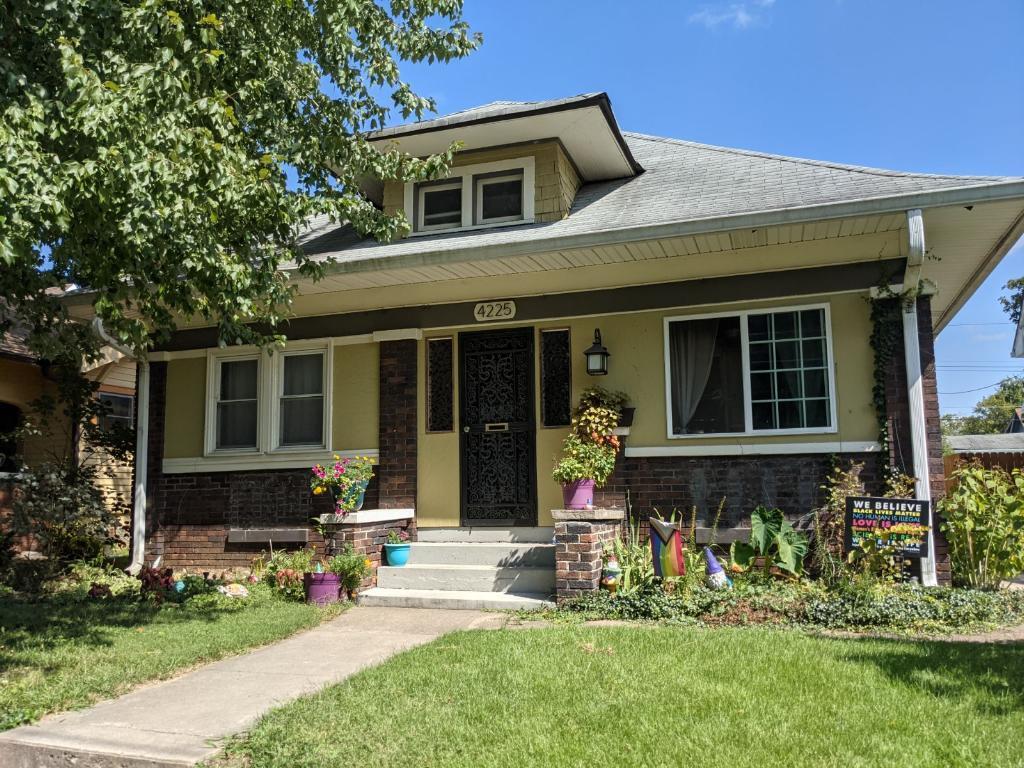 4225 Boulevard Place Indianapolis IN 46208