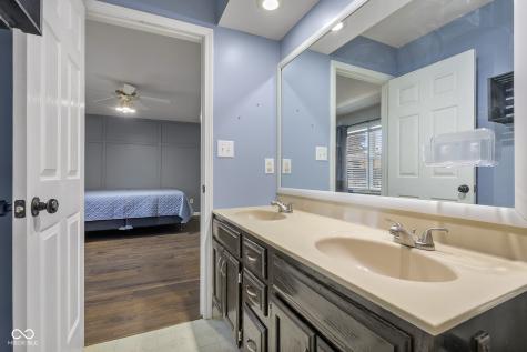 3277 Muriel Place Columbus IN 47203