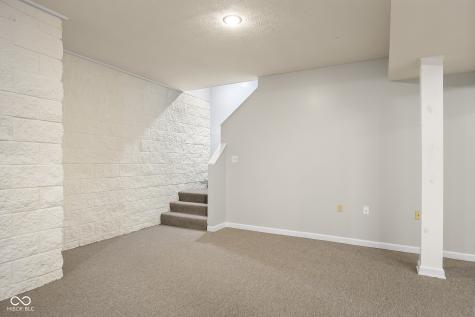 3277 Muriel Place Columbus IN 47203