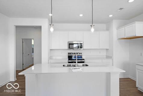 11021 Dressage Way Indianapolis IN 46239