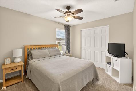 594 Homestead Lane Greenwood IN 46142