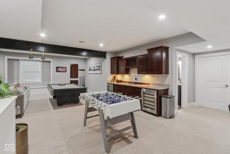 8418 N College Avenue Indianapolis IN 46240