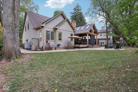8418 N College Avenue Indianapolis IN 46240