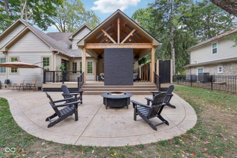 8418 N College Avenue Indianapolis IN 46240