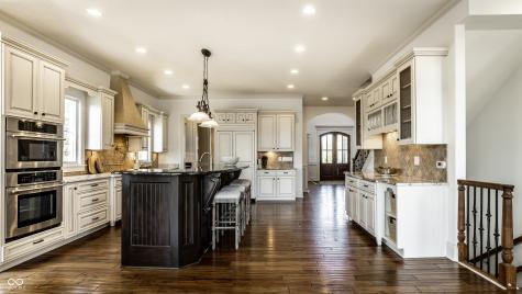 13227 Frogmore Street Carmel IN 46032