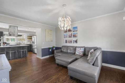 4103 Ridgeway Avenue Columbus IN 47203