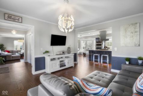 4103 Ridgeway Avenue Columbus IN 47203