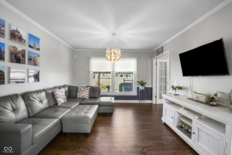 4103 Ridgeway Avenue Columbus IN 47203