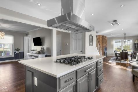 4103 Ridgeway Avenue Columbus IN 47203