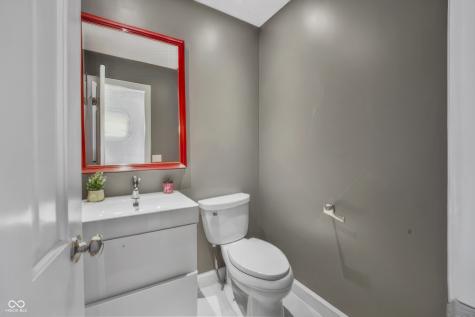 4103 Ridgeway Avenue Columbus IN 47203