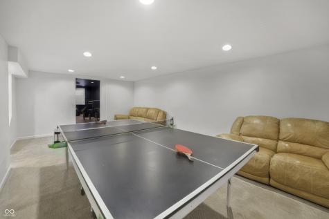 4103 Ridgeway Avenue Columbus IN 47203