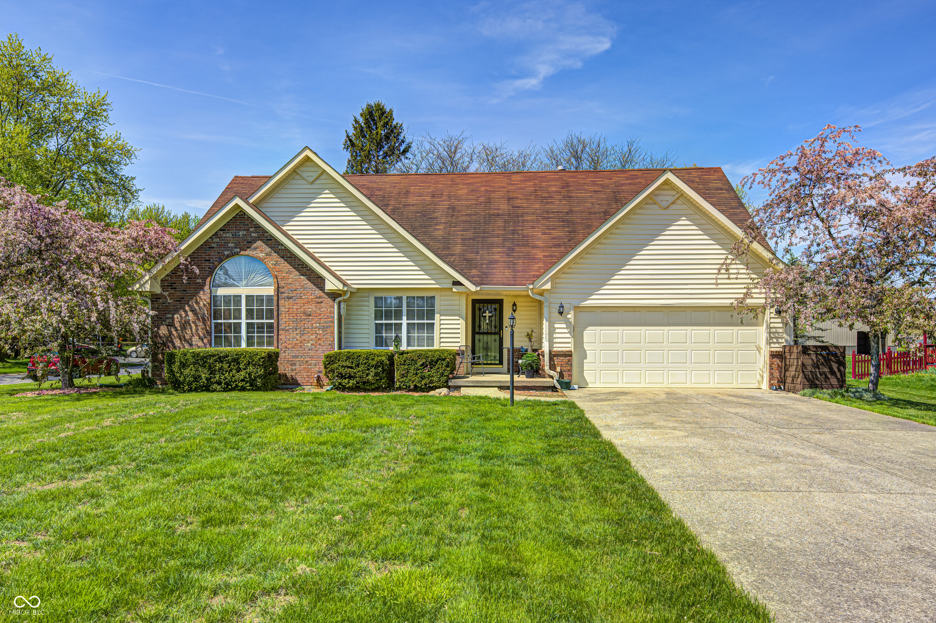 7114 Hickory Road Indianapolis IN 46259