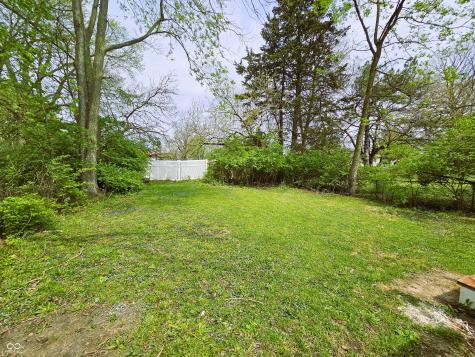2002 E Highland Avenue Muncie IN 47303