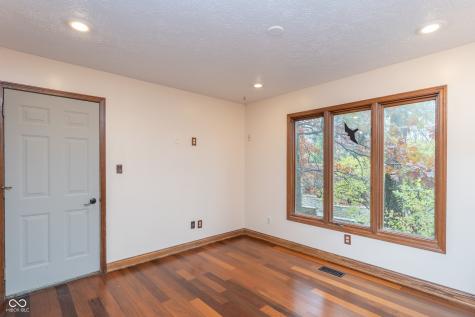 8649 Bay Colony Drive Indianapolis IN 46234