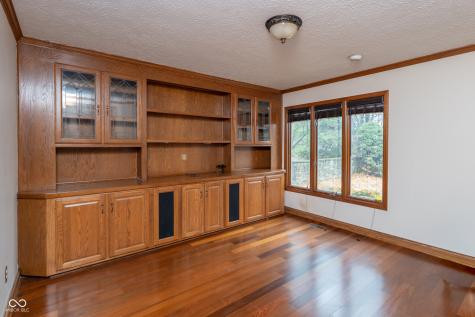 8649 Bay Colony Drive Indianapolis IN 46234