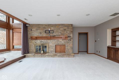 8649 Bay Colony Drive Indianapolis IN 46234