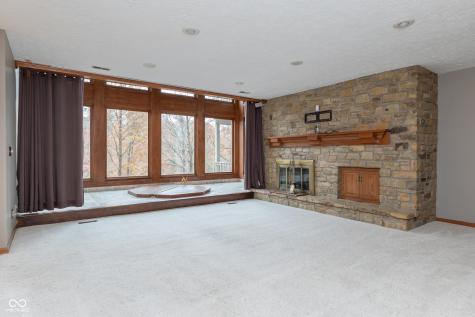 8649 Bay Colony Drive Indianapolis IN 46234