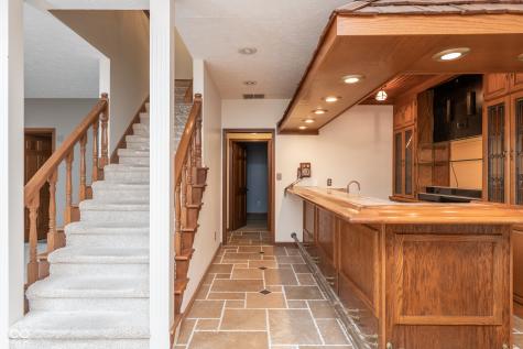 8649 Bay Colony Drive Indianapolis IN 46234