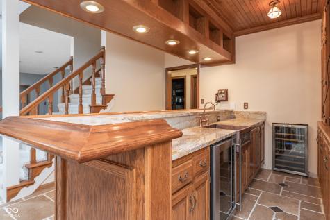 8649 Bay Colony Drive Indianapolis IN 46234
