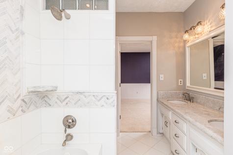 8649 Bay Colony Drive Indianapolis IN 46234