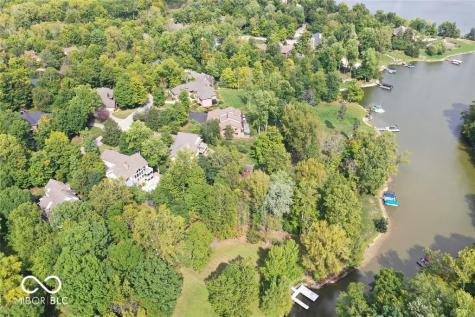 8649 Bay Colony Drive Indianapolis IN 46234