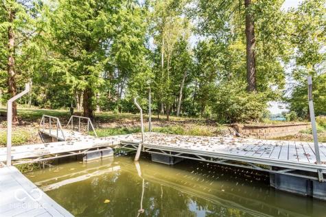8649 Bay Colony Drive Indianapolis IN 46234