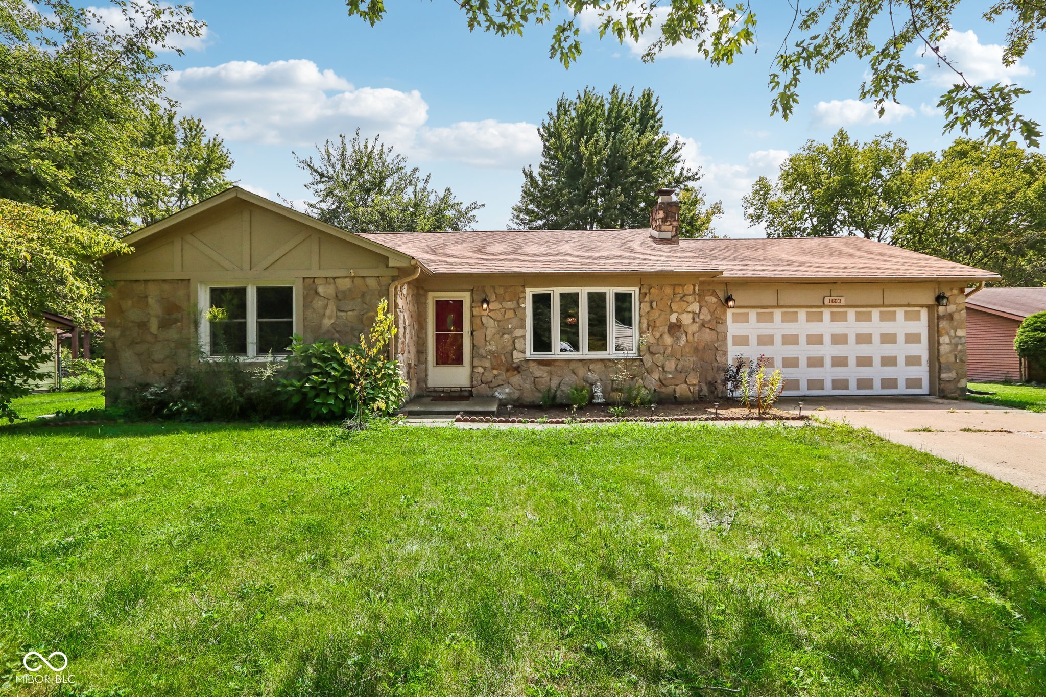 1603 Vineyard Circle Indianapolis IN 46260