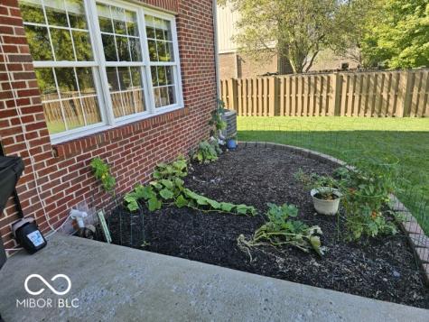 8030 Parcrest Court Indianapolis IN 46259