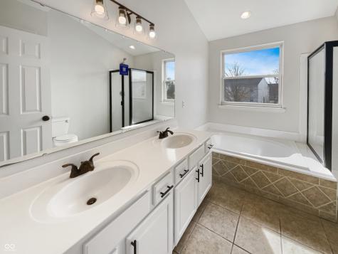 11063 Deer Valley Drive Indianapolis IN 46229