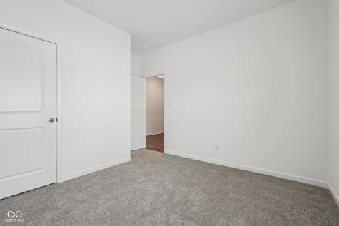 5885 Norfolk Row Greenwood IN 46143