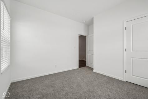 5885 Norfolk Row Greenwood IN 46143